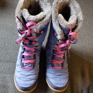 Columbia girls boots